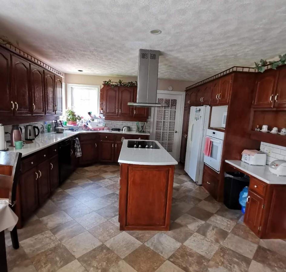 Apartamento Diana'S Beauty House Charlottetown Exterior foto